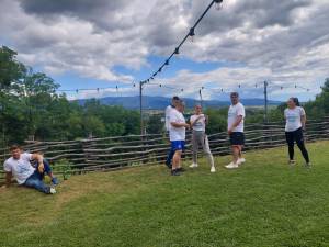 378b3e8a Da06 4036 Be70 0b691c36e73d 300x225